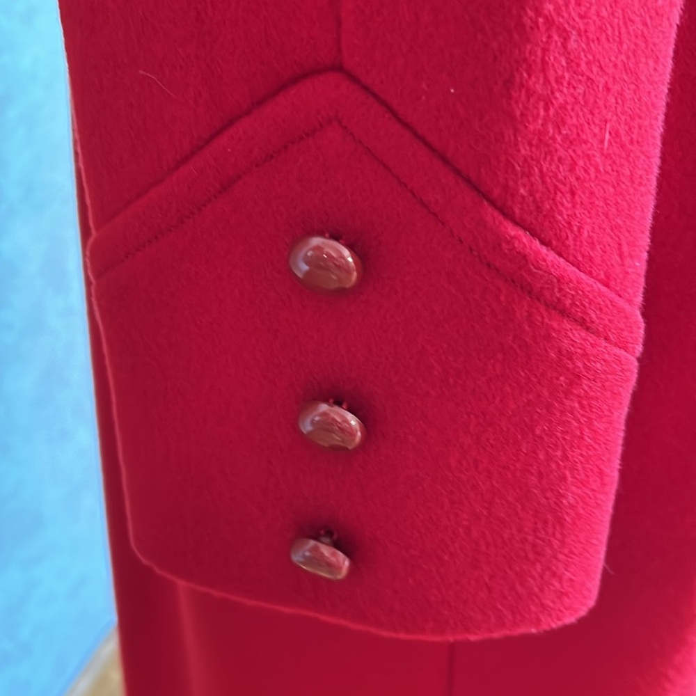 Leslie Fay Red Coat with Black Collar - Picture 5 of 14